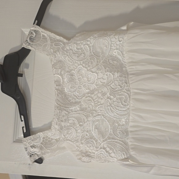 Girls Dress - Picture 2 of 6